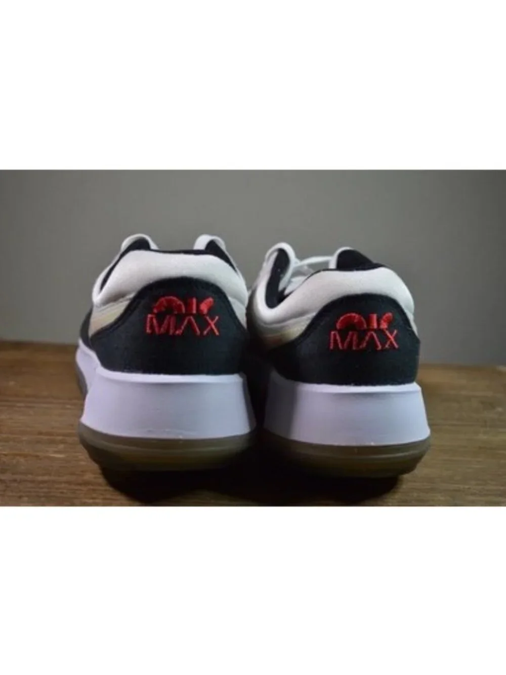 Nike Boys Size 5.5 Y Air Max Shoes Casual Streetwear Sneakers Athleisure